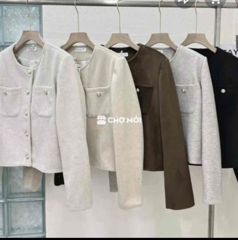 Áo khoác dạ nữ màu Kem