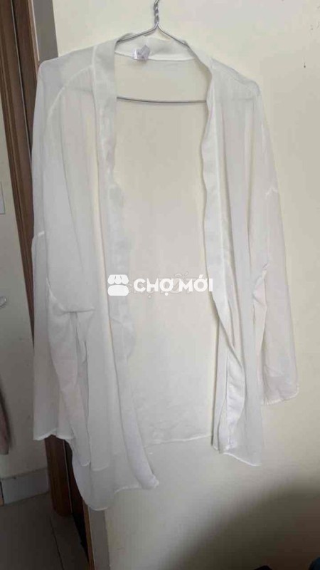 Áo khoác nữ vải mỏng nhẹ