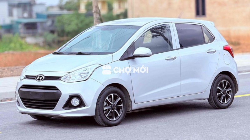 Hyundai i10 2014 Bản đủ Bạc