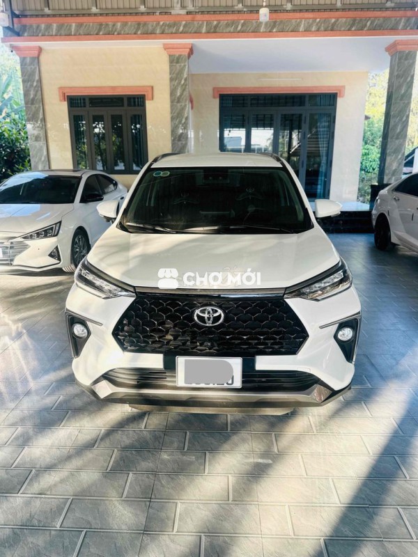 Toyota Veloz 2023 Top Trắng 24.000 km