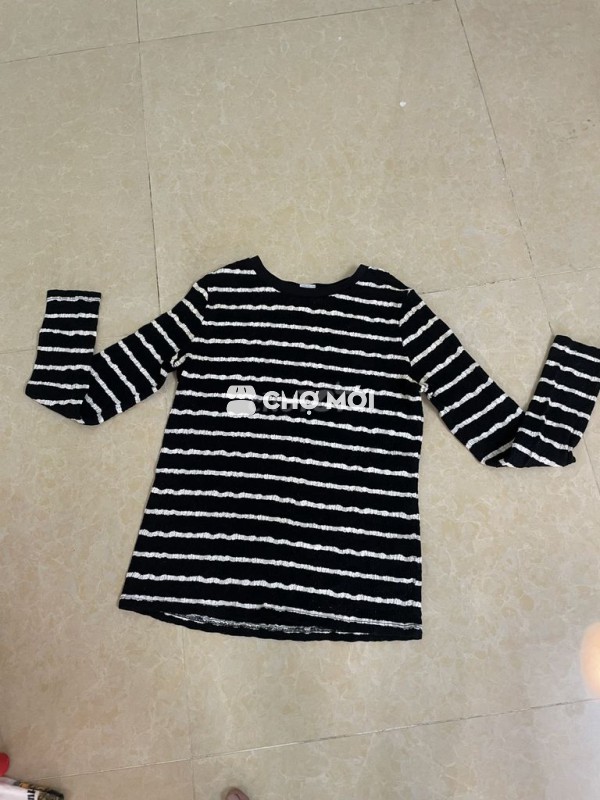 Áo thun nữ dài tay kẻ sọc