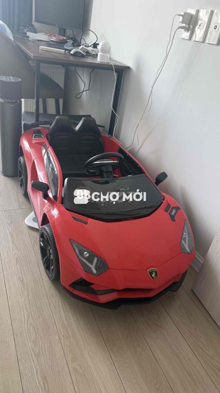 Ô tô điện Lamborghini Aventador Đỏ