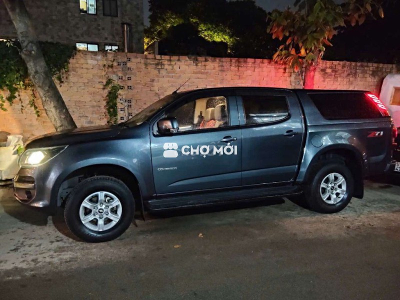 Chevrolet Colorado Xám 82063 km