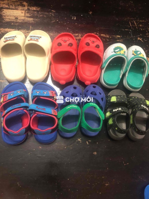 Dép trẻ em Bé trai size 26-30 Rất mới