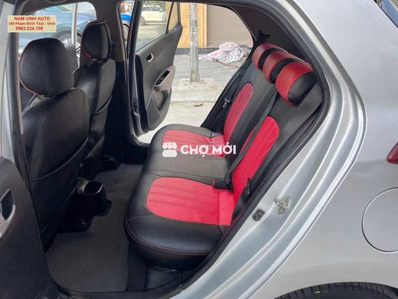 Hyundai i10 2014 Bản đủ Bạc