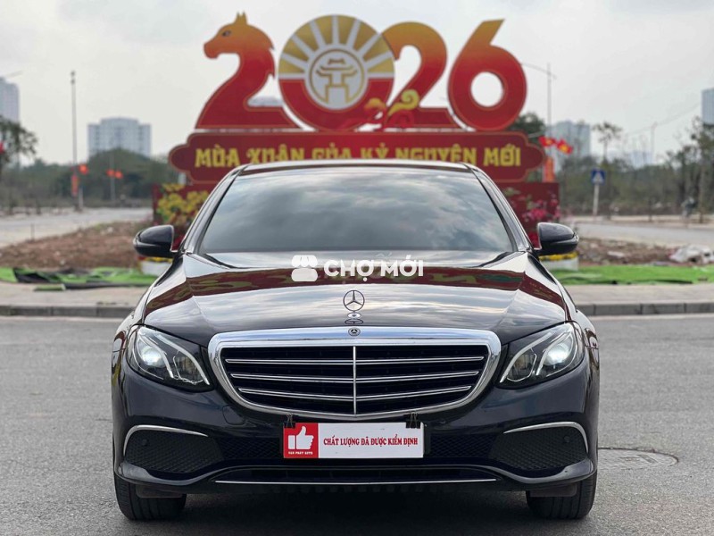 Mercedes-Benz E200 2017 Đen 10 vạn km