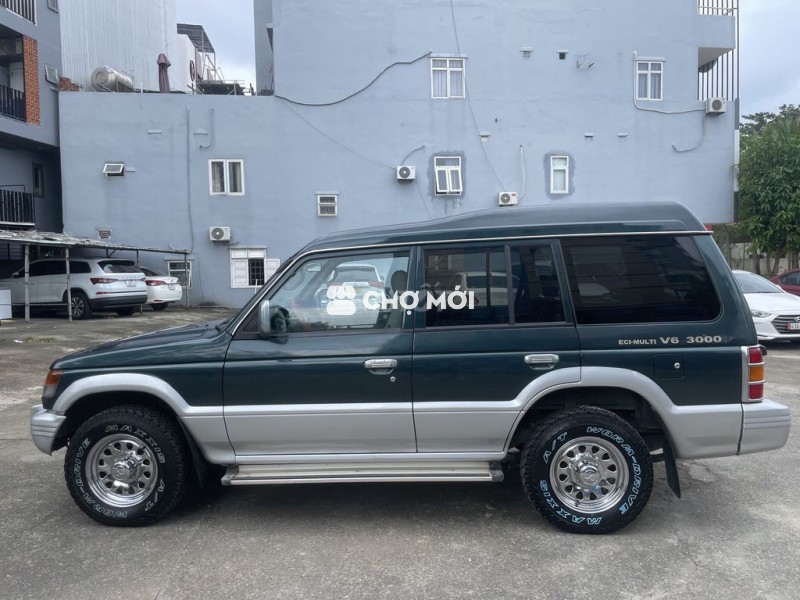 Mitsubishi Pajero 2005 V33/V6 Xanh