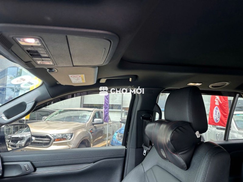 Ford Everest Titanium 4x4 2024, bản Đủ Tính Năng