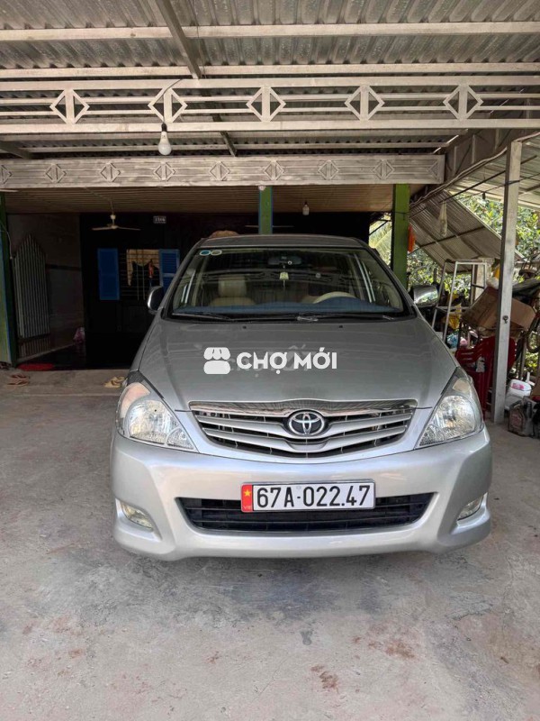 Toyota Innova G 2009 Bạc