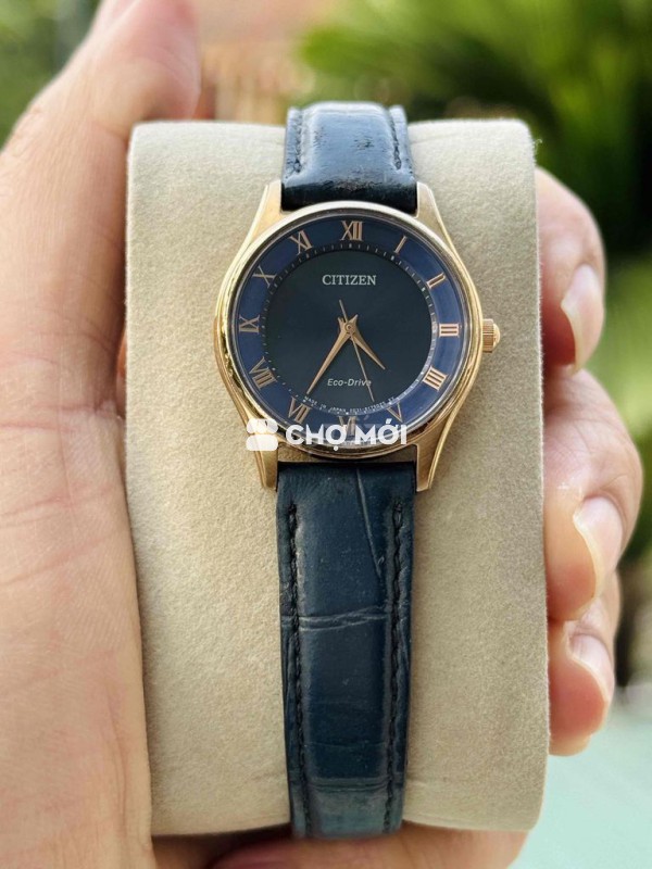 Đồng hồ Citizen Eco Drive Nữ kính saphia, mặt xanh