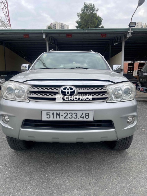 Toyota Fortuner 2010 Bạc 11 vạn