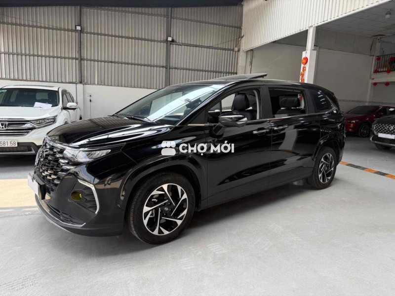 Hyundai Custin 2023 2.0 Cao cấp - 15000 km
