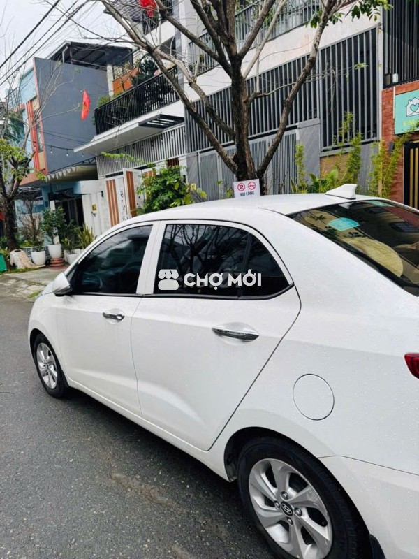 Hyundai i10 Sedan 2019 Trắng