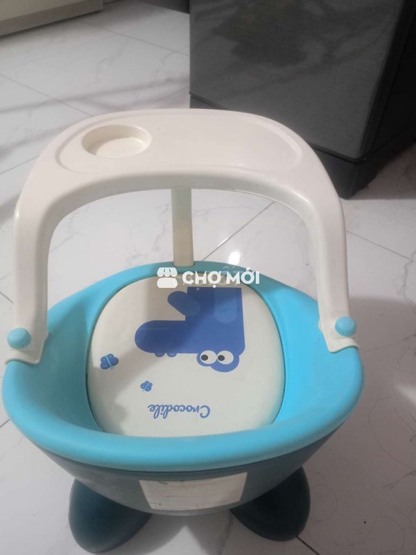 Ghế ăn dặm nhựa an toàn