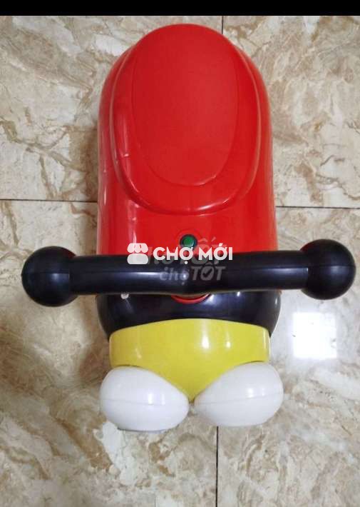 Xe chòi có đèn và nhạc