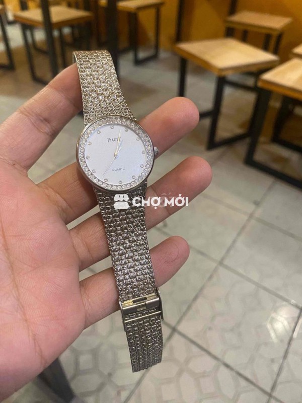 Đồng hồ đeo tay nữ Piaget kim loại