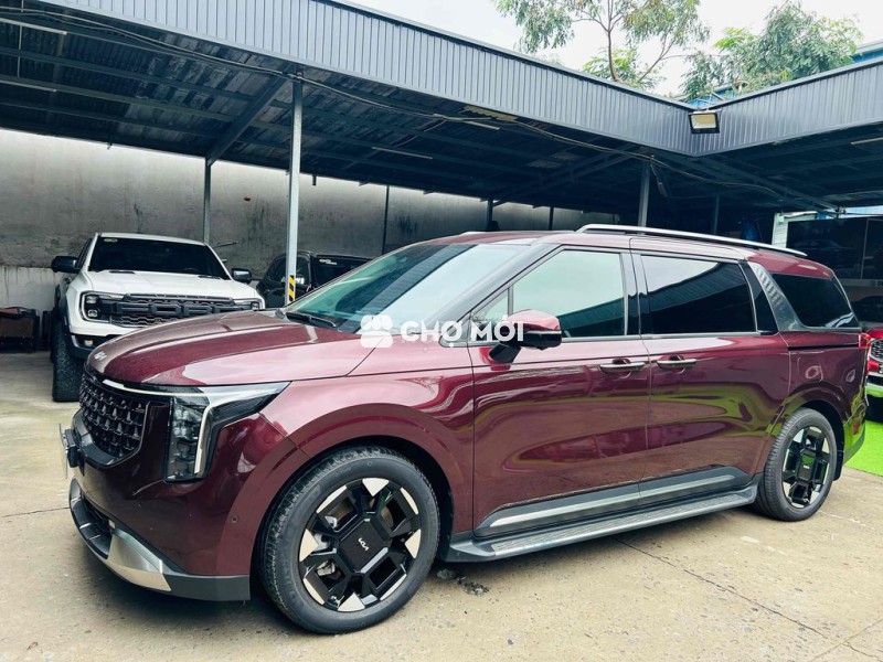 Kia Carnival Signature 2025 Đỏ mận