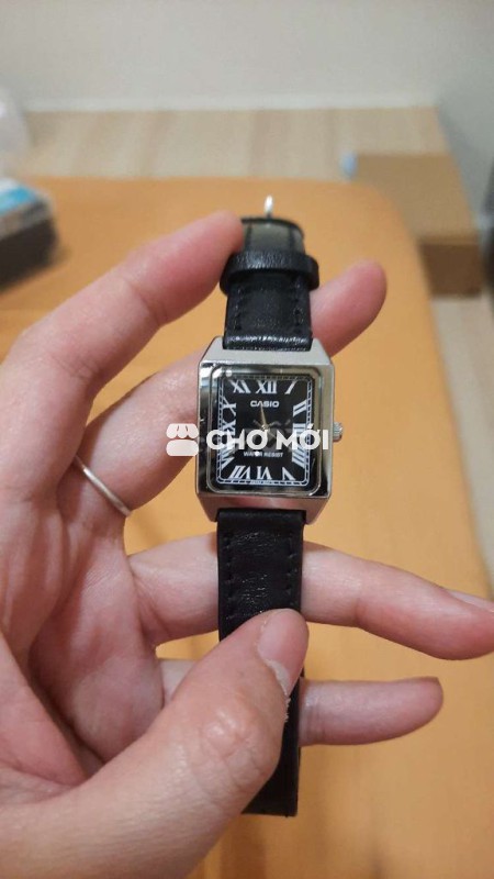 Đồng hồ Casio nữ dây da đen