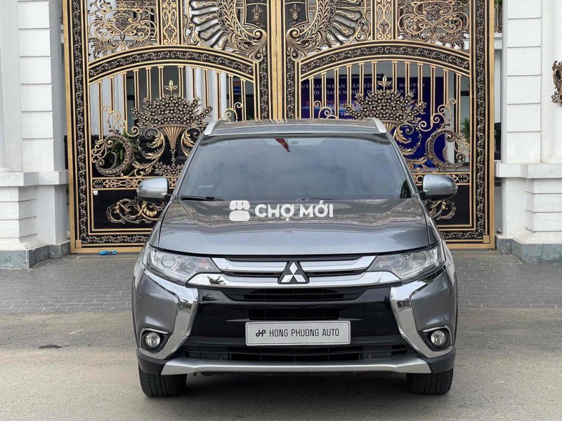 Mitsubishi Outlander 7 chỗ