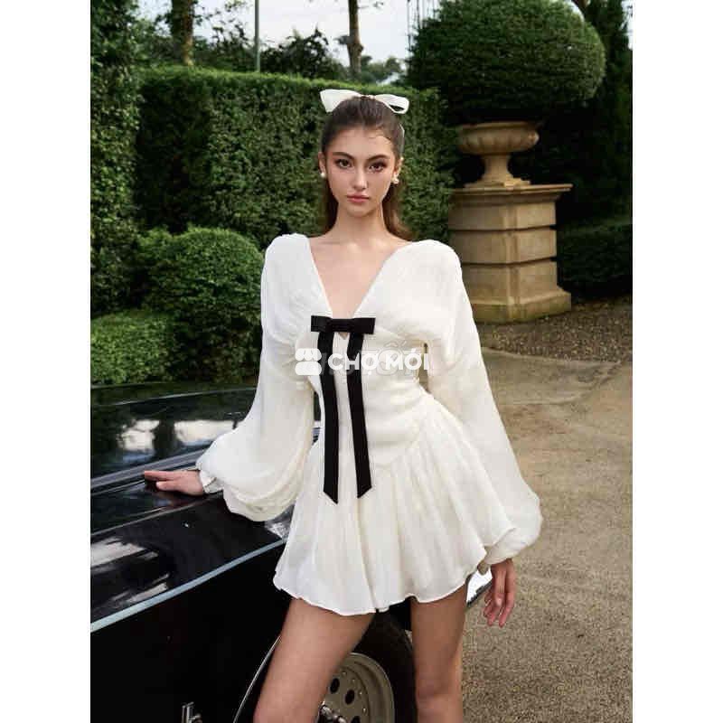 Đầm nữ trắng size S đã sử dụng