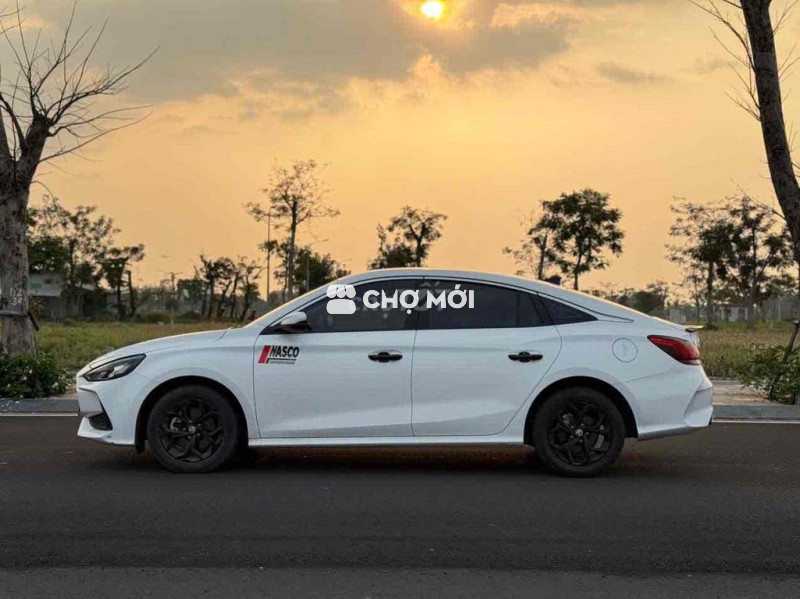 MG MG5 2024 STD 30.000 km Trắng