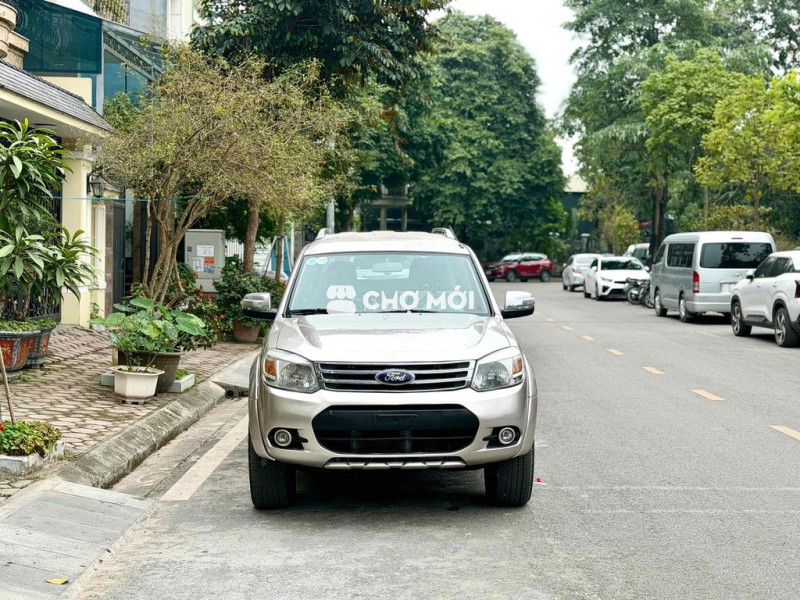 Ford Everest 2013 Limited 4x2 - 138000 km