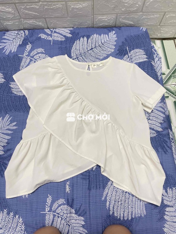 Áo nữ vải trắng dưới 40kg