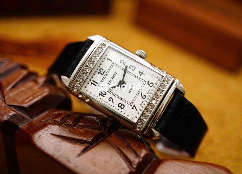 Đồng hồ Tank Pierrot Lật mặt Chính Hãng