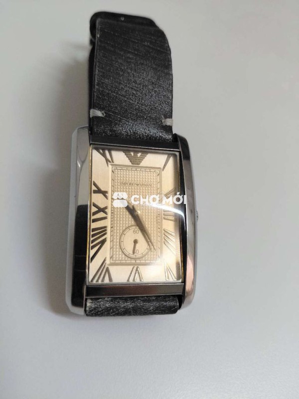 Đồng hồ đeo tay Armani