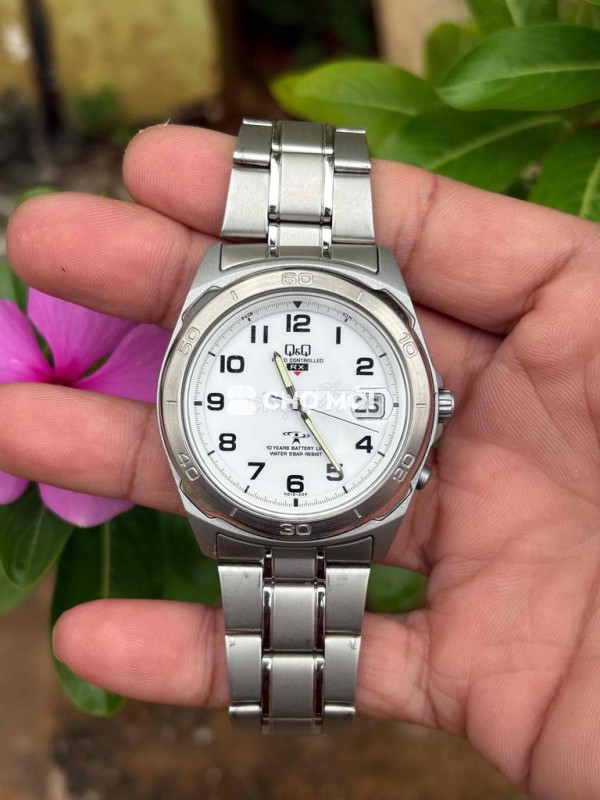 Đồng hồ Q&Q pin Nhật hãng
