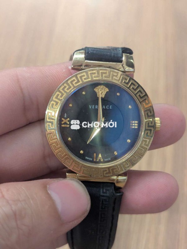 Đồng hồ Versace nam dây da Đen