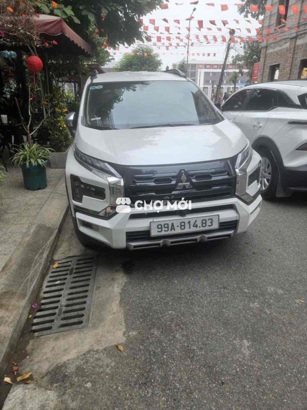 Mitsubishi Xpander Cross Trắng