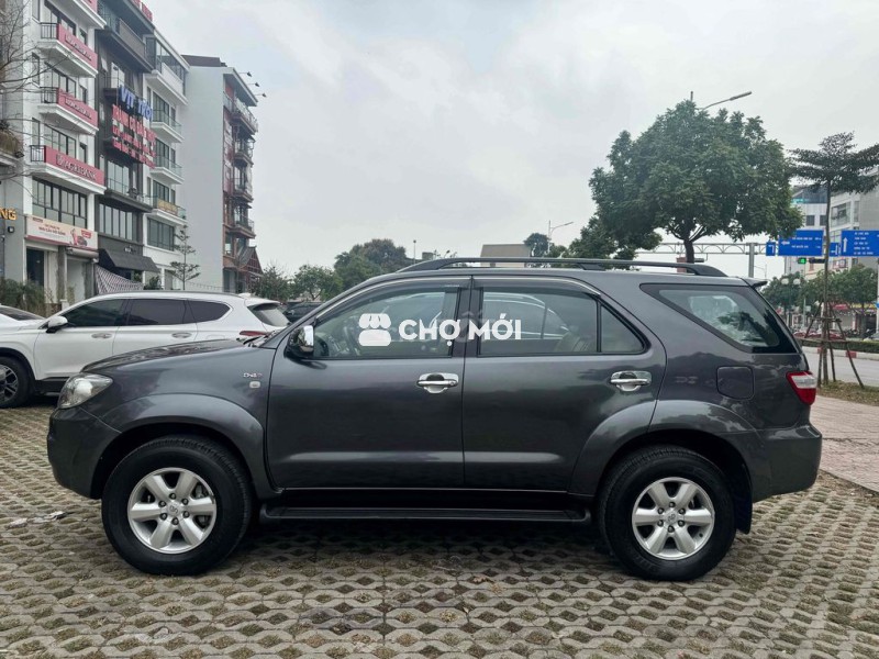 Toyota Fortuner 2009 2.5G - 170000 km