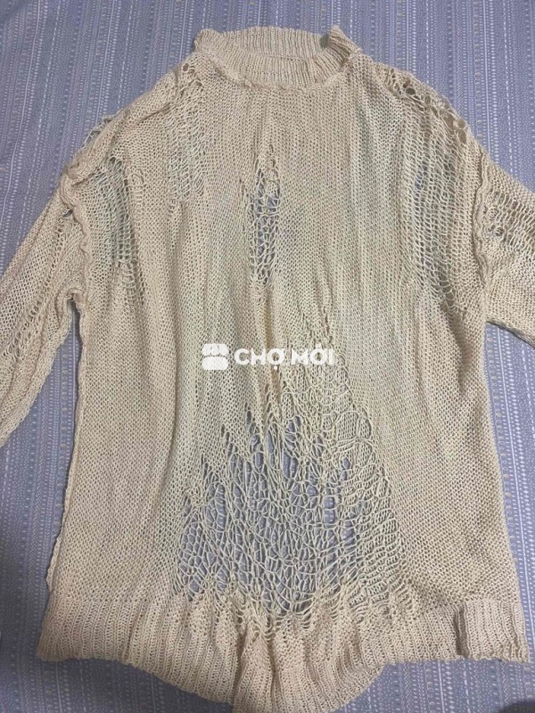 Áo len nữ màu Kem