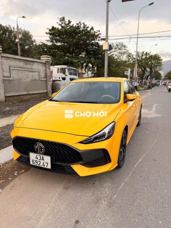 MG MG 5 Luxury 2022 Vàng 40.000 km