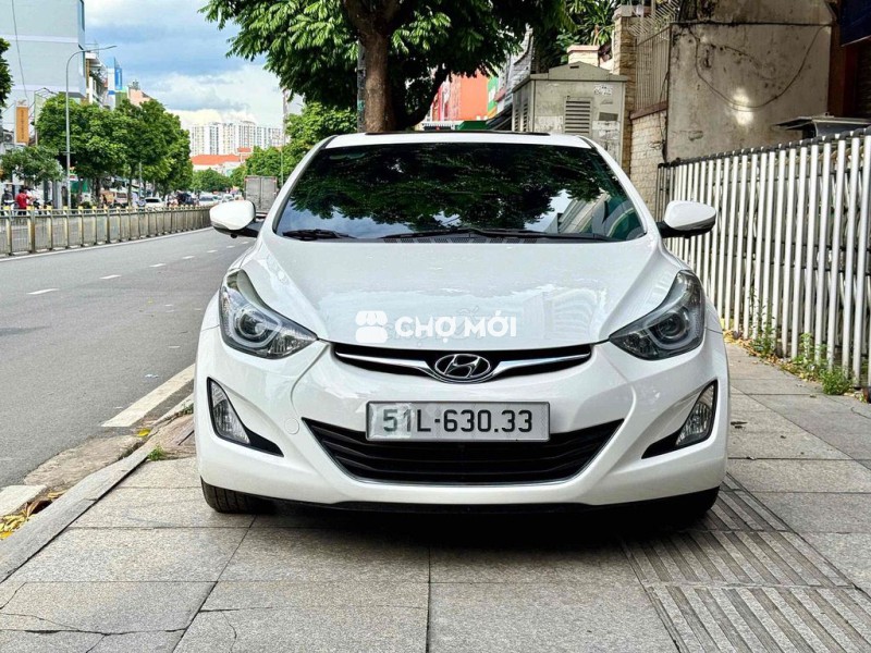 Hyundai Elantra 2015 1.8 AT - 95000 km