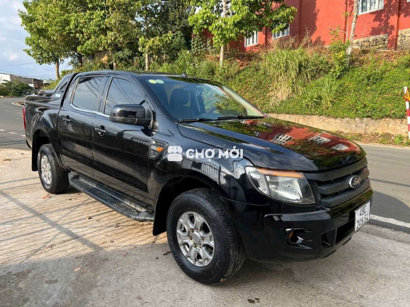 Ford Ranger Số sàn Đen