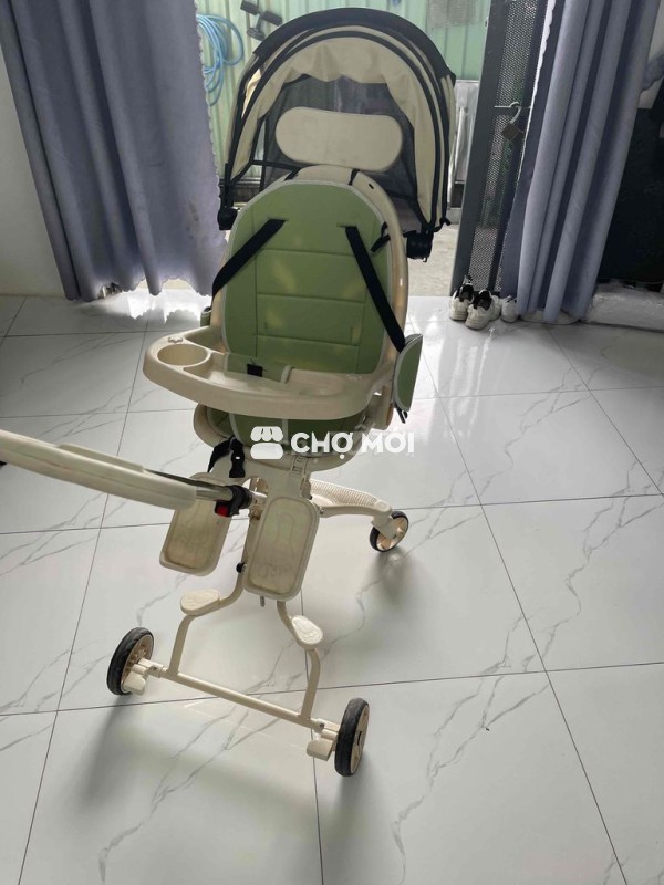 Xe đẩy em bé Xanh lá