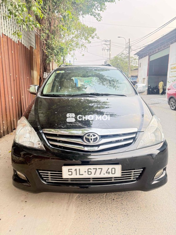 Toyota Innova 2010 V Đen
