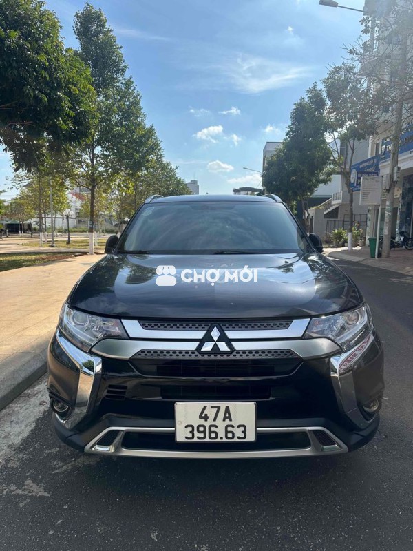 Mitsubishi Outlander 2021 Đen