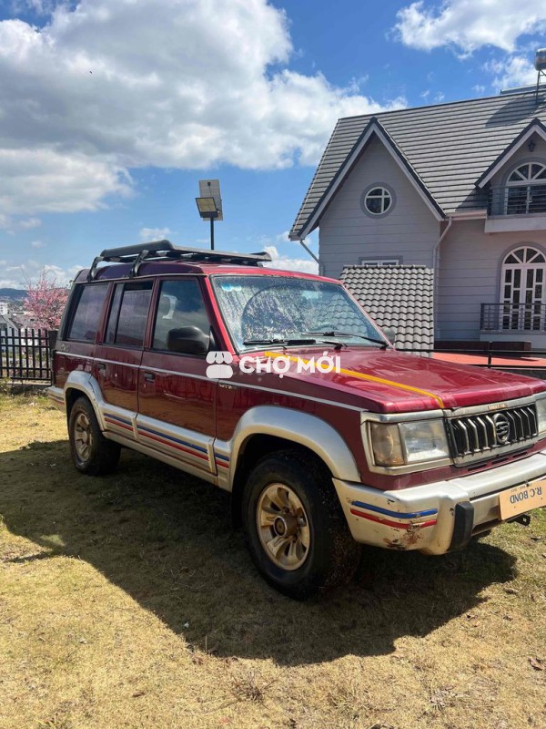 Mekong 5 chỗ màu Đỏ