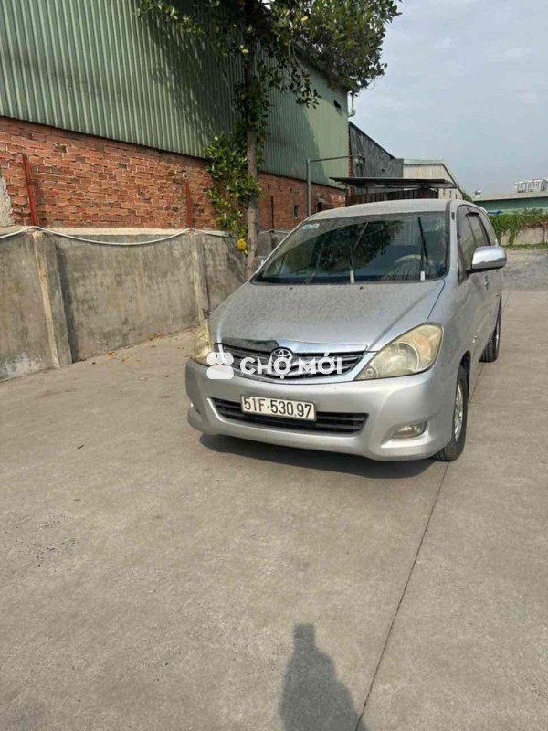 Toyota Innova J Bạc Số sàn