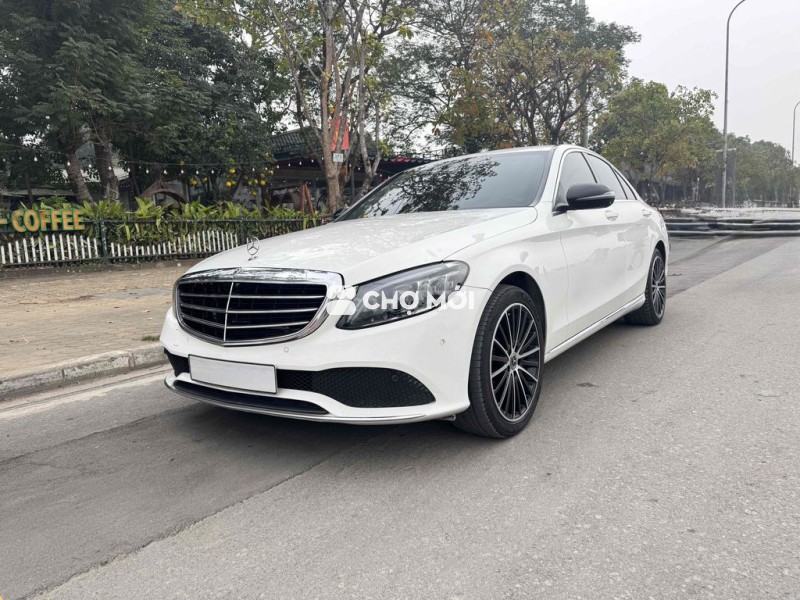 Merc C200 Exclusive 2020 xe dân giá 845 triệu