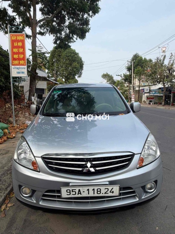 Mitsubishi Zinger 2009 GLS 2.4 MT