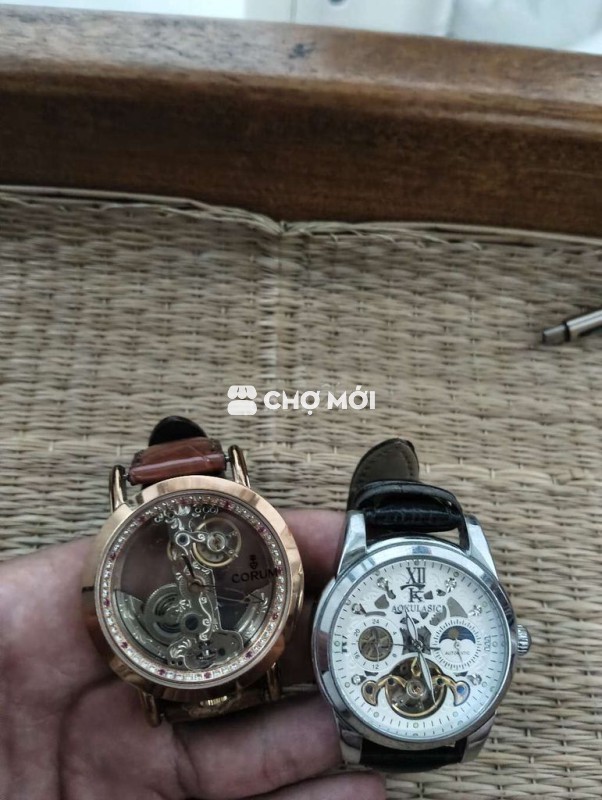 Đồng hồ Corum nam dây da vàng hồng