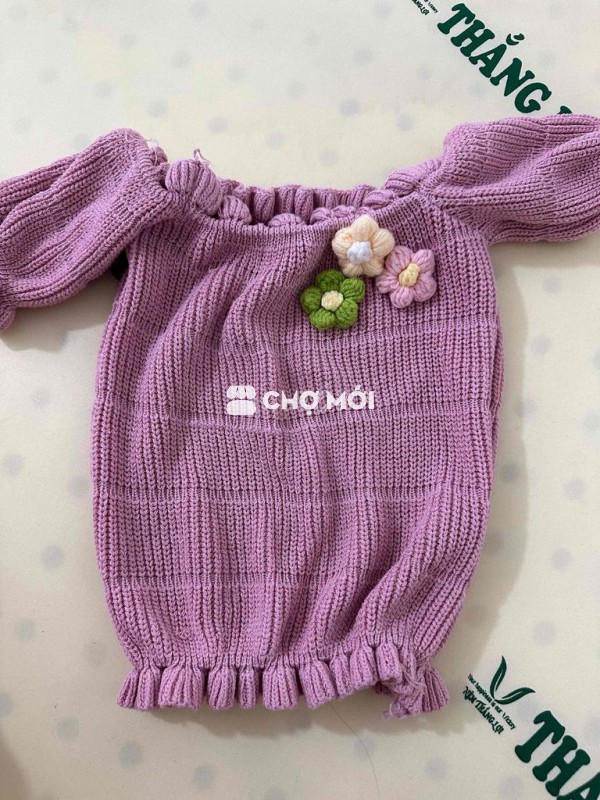 Áo len nữ len hoa thêu