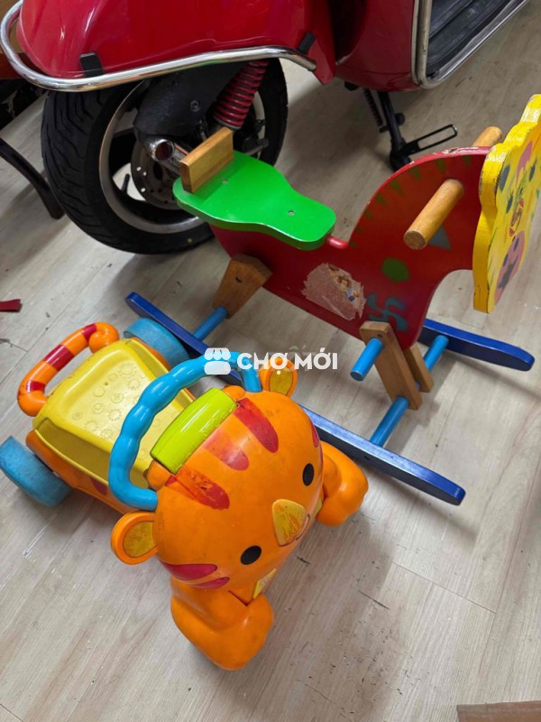 Xe chòi chân Fisher Price. Ngựa bập bênh