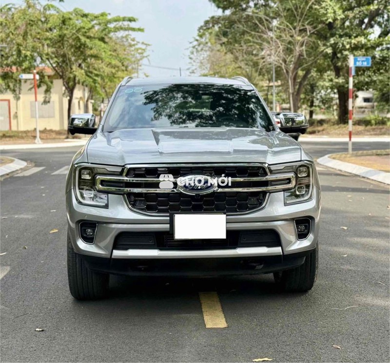 Ford Everest 2023 Titanium 4x4 lướt 3000 cây số