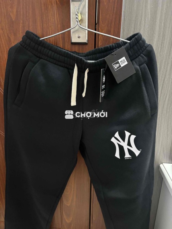 Quần jogger New Era MLB Knit Đen