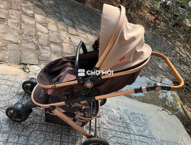 Xe đẩy em bé Chilux Nâu Vàng kem